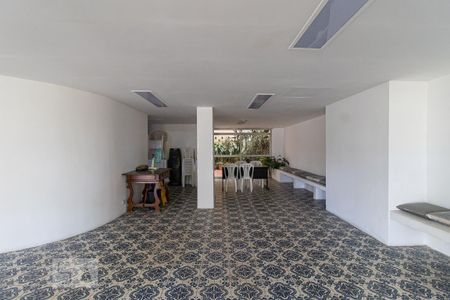 Apartamento para alugar com 100m², 2 quartos e 1 vagaÁrea comum - Salão de festas