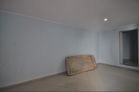 Sala de casa para alugar com 3 quartos, 117m² em Parque Casa de Pedra, São Paulo