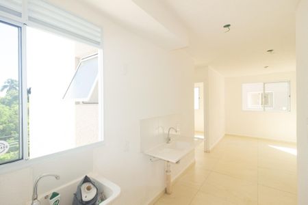 Apartamento para alugar com 40m², 2 quartos e sem vaga Apartamento para alugar com 40m², 2 quartos e sem vagaCozinha e Área de Serviço