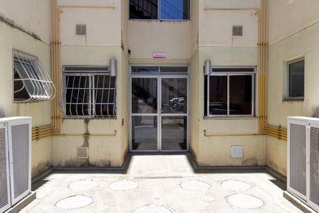 Apartamento para alugar com 46m², 2 quartos e 1 vagaFachada do bloco