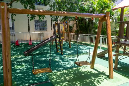 Apartamento para alugar com 46m², 2 quartos e 1 vagaÁrea comum - Playground