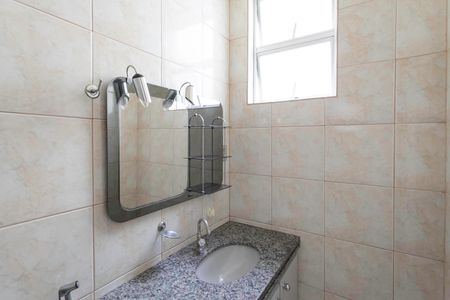 Apartamento à venda com 132m², 4 quartos e 2 vagasBanheiro da suíte 