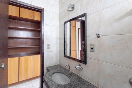 Apartamento à venda com 132m², 4 quartos e 2 vagasBanheiro social 