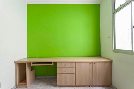 Apartamento à venda com 132m², 4 quartos e 2 vagasEscritório