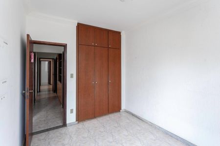 Apartamento à venda com 132m², 4 quartos e 2 vagasQuarto 3