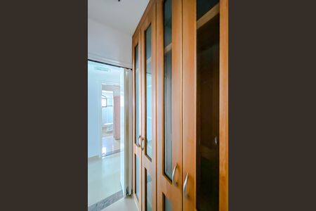 Apartamento à venda com 122m², 3 quartos e 3 vagas Apartamento à venda com 122m², 3 quartos e 3 vagasQuarto 3 - Suíte