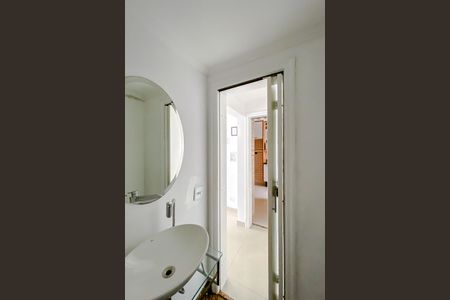 Apartamento à venda com 122m², 3 quartos e 3 vagas Apartamento à venda com 122m², 3 quartos e 3 vagasLavabo