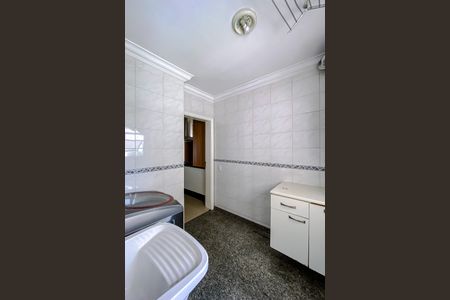 Apartamento à venda com 122m², 3 quartos e 3 vagas Apartamento à venda com 122m², 3 quartos e 3 vagasÁrea de Serviço