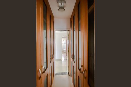 Apartamento à venda com 122m², 3 quartos e 3 vagas Apartamento à venda com 122m², 3 quartos e 3 vagasQuarto 3 - Suíte