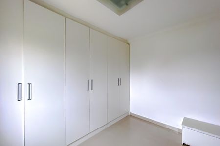 Apartamento à venda com 122m², 3 quartos e 3 vagas Apartamento à venda com 122m², 3 quartos e 3 vagasQuarto 2 - Suíte