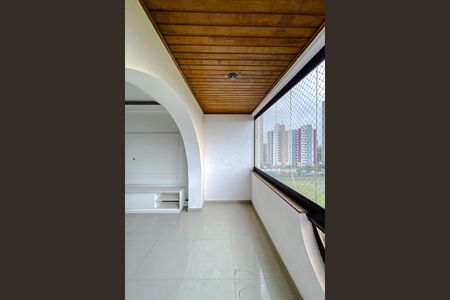 Apartamento à venda com 122m², 3 quartos e 3 vagas Apartamento à venda com 122m², 3 quartos e 3 vagasVaranda da Sala