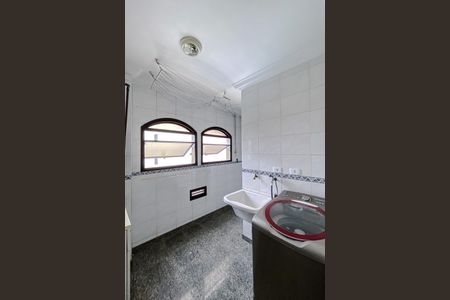 Apartamento à venda com 122m², 3 quartos e 3 vagas Apartamento à venda com 122m², 3 quartos e 3 vagasÁrea de Serviço