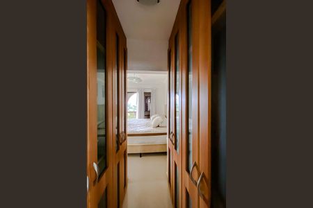 Apartamento à venda com 122m², 3 quartos e 3 vagas Apartamento à venda com 122m², 3 quartos e 3 vagasQuarto 3 - Suíte