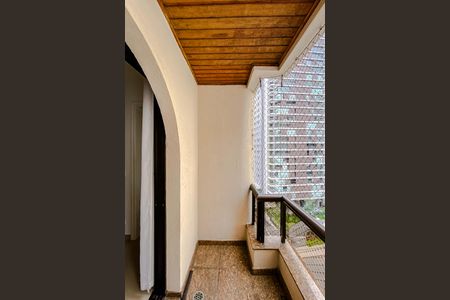 Apartamento à venda com 122m², 3 quartos e 3 vagas Apartamento à venda com 122m², 3 quartos e 3 vagasVaranda da Suíte 3