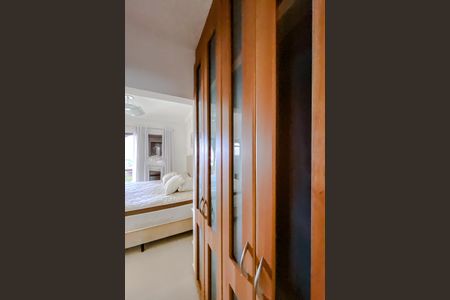 Apartamento à venda com 122m², 3 quartos e 3 vagas Apartamento à venda com 122m², 3 quartos e 3 vagasQuarto 3 - Suíte