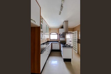 Apartamento à venda com 122m², 3 quartos e 3 vagas Apartamento à venda com 122m², 3 quartos e 3 vagasCozinha