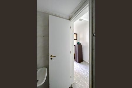 Apartamento à venda com 122m², 3 quartos e 3 vagas Apartamento à venda com 122m², 3 quartos e 3 vagasBanheiro de serviço