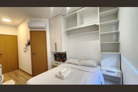 Studio - Quarto de apartamento para alugar com 0 quarto, 16m² em Amaralina, Salvador