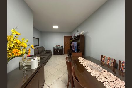 Sala de apartamento à venda com 3 quartos, 66m² em Vila Amélia, São Paulo