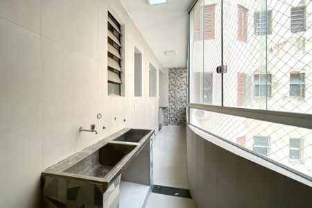 Apartamento para alugar com 110m², 3 quartos e 1 vagaÁrea de Serviço