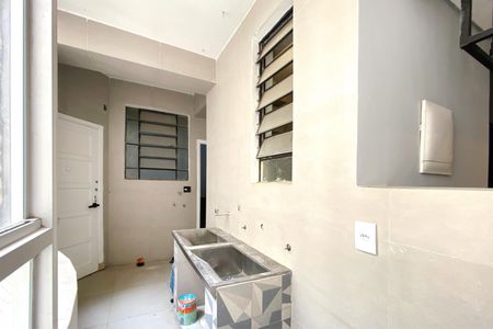 Apartamento para alugar com 110m², 3 quartos e 1 vagaÁrea de Serviço