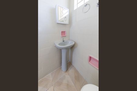 Casa para alugar com 80m², 2 quartos e sem vagaBanheiro