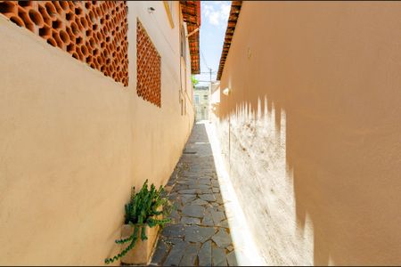 Casa para alugar com 80m², 2 quartos e sem vagaÁrea externa