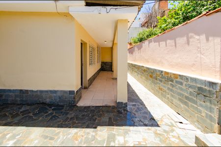 Casa para alugar com 80m², 2 quartos e sem vagaÁrea externa