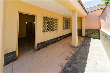 Casa para alugar com 80m², 2 quartos e sem vagaÁrea externa