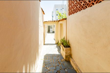 Casa para alugar com 80m², 2 quartos e sem vagaÁrea externa