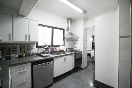 Apartamento para alugar com 210m², 4 quartos e 3 vagasCozinha