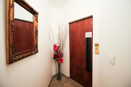 Apartamento para alugar com 210m², 4 quartos e 3 vagasHall 