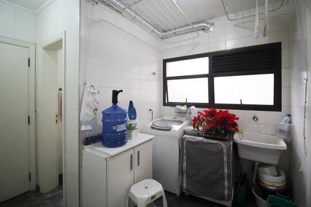 Apartamento para alugar com 210m², 4 quartos e 3 vagasÁrea de Serviço