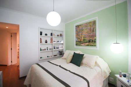 Apartamento para alugar com 210m², 4 quartos e 3 vagasSuíte 1 