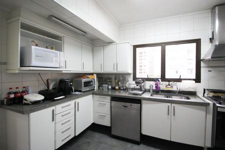 Apartamento para alugar com 210m², 4 quartos e 3 vagasCozinha