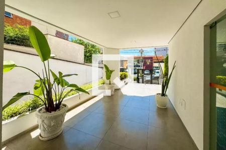 Apartamento à venda com 81m², 2 quartos e 1 vagaEntrada