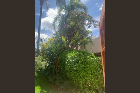 Casa à venda com 350m², 5 quartos e 5 vagas