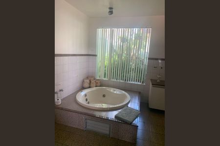 Casa à venda com 350m², 5 quartos e 5 vagas