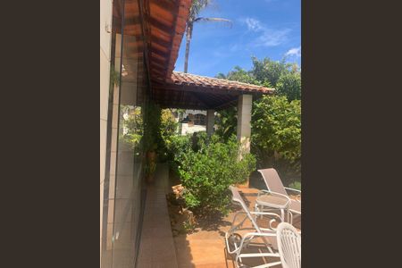 Casa à venda com 350m², 5 quartos e 5 vagas