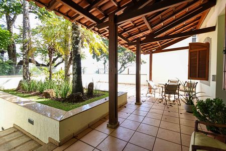 Varanda da Sala de casa para alugar com 4 quartos, 900m² em Belvedere, Belo Horizonte