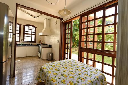 Cozinha de casa para alugar com 4 quartos, 900m² em Belvedere, Belo Horizonte