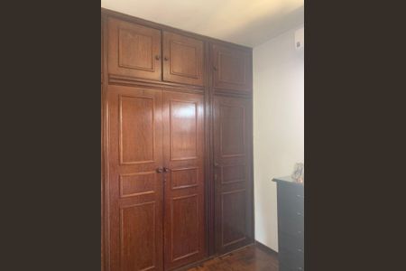 Casa à venda com 350m², 5 quartos e 5 vagas