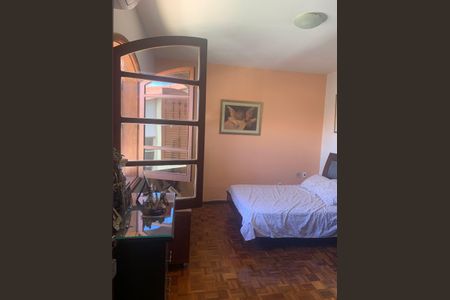 Casa à venda com 350m², 5 quartos e 5 vagas