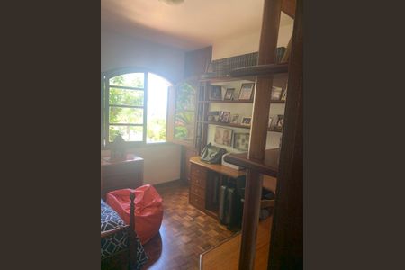 Casa à venda com 350m², 5 quartos e 5 vagas