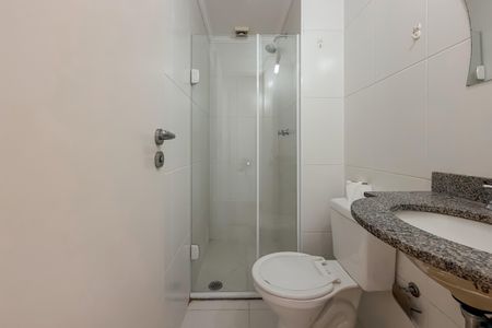 Apartamento à venda com 58m², 2 quartos e 1 vaga Apartamento à venda com 58m², 2 quartos e 1 vagaBanheiro Social