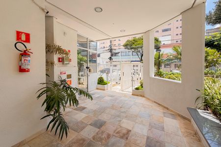 Apartamento à venda com 58m², 2 quartos e 1 vaga Apartamento à venda com 58m², 2 quartos e 1 vagaEntrada