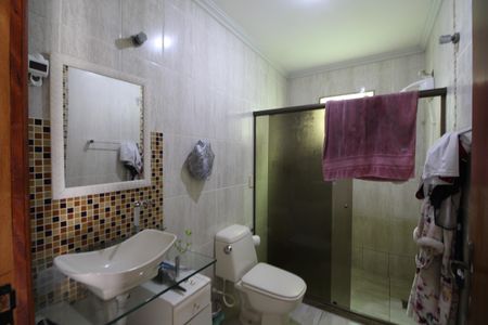 Casa de condomínio à venda com 220m², 3 quartos e 1 vagaBanheiro Social