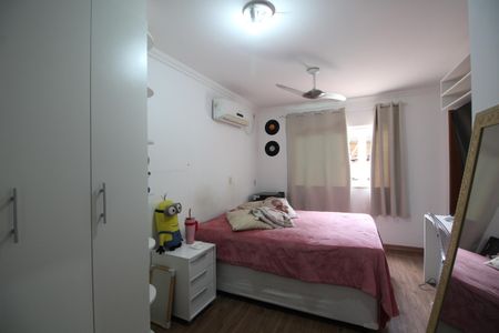 Casa de condomínio à venda com 220m², 3 quartos e 1 vagaQuarto 3