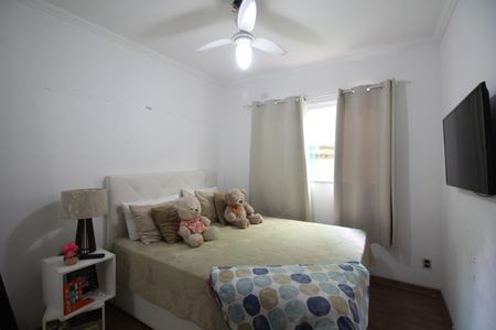 Casa de condomínio à venda com 220m², 3 quartos e 1 vagaQuarto 1