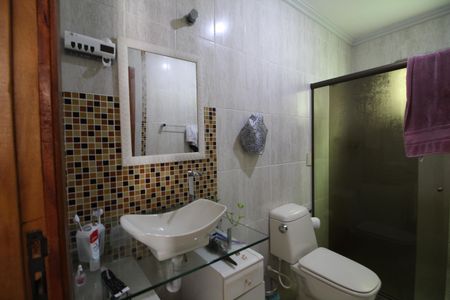 Casa de condomínio à venda com 220m², 3 quartos e 1 vagaBanheiro Social